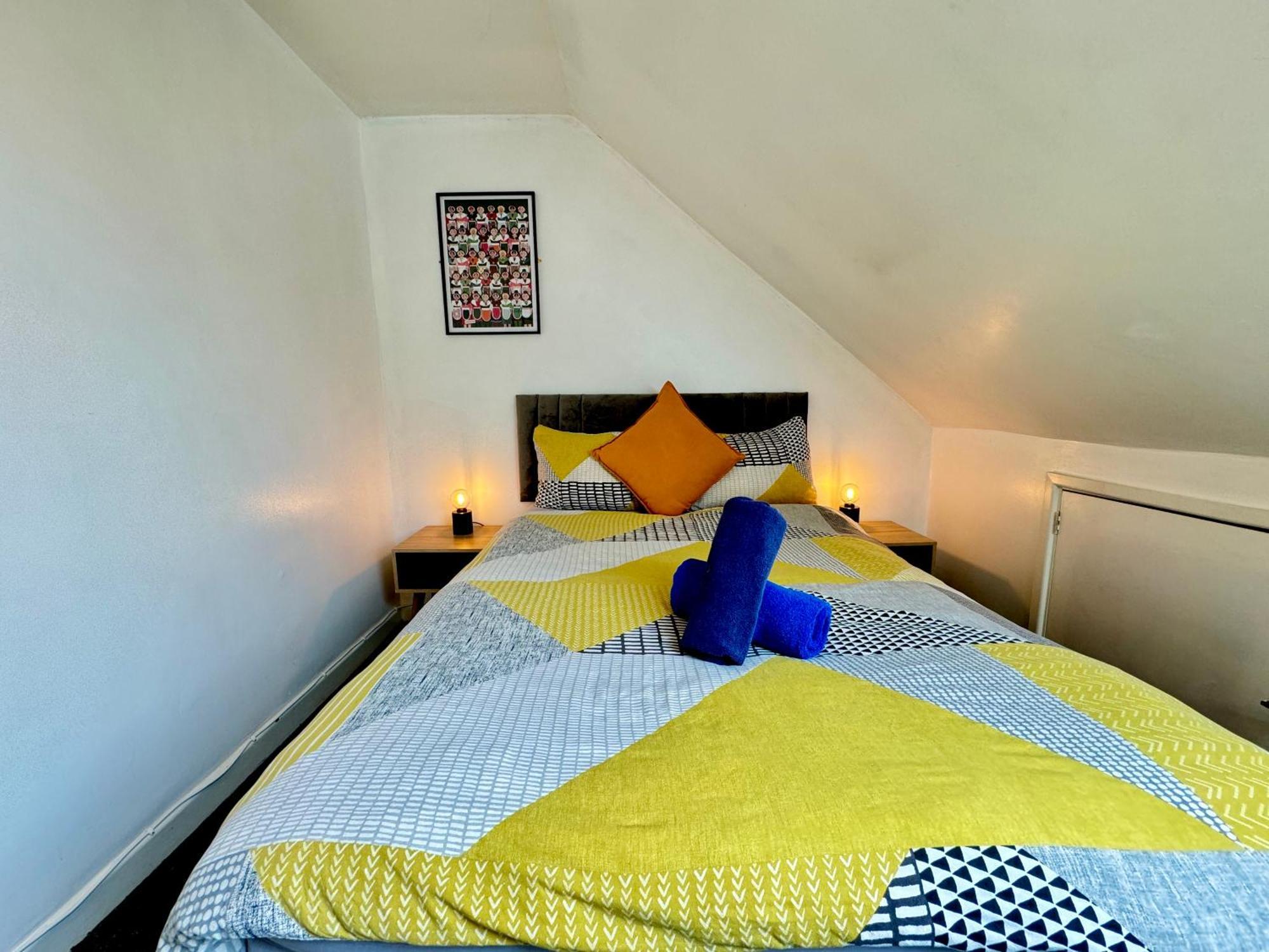 Space For Groups, 10 Mins From Queen St! Cardiff Ngoại thất bức ảnh